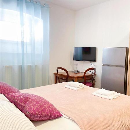 Apartment Candy Pula Bagian luar foto