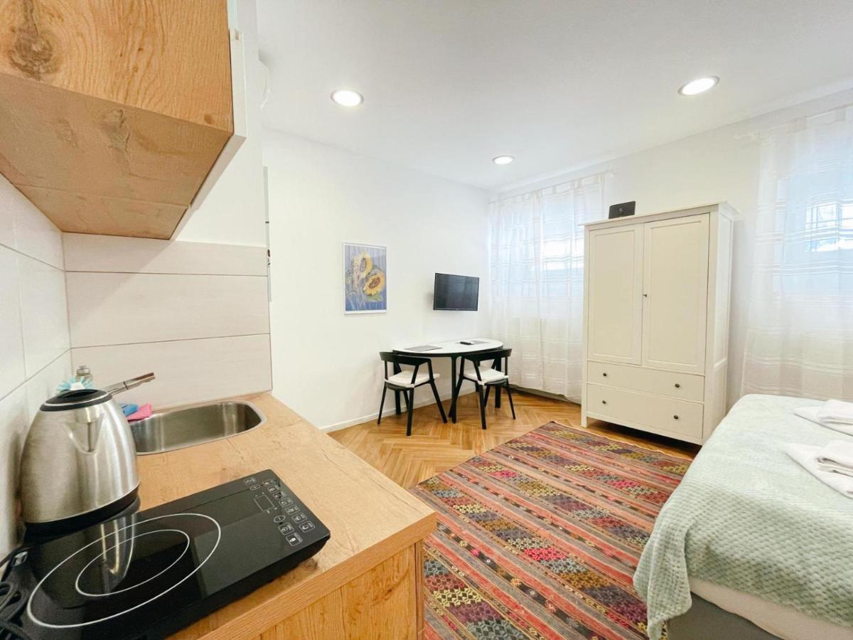 Apartment Candy Pula Bagian luar foto